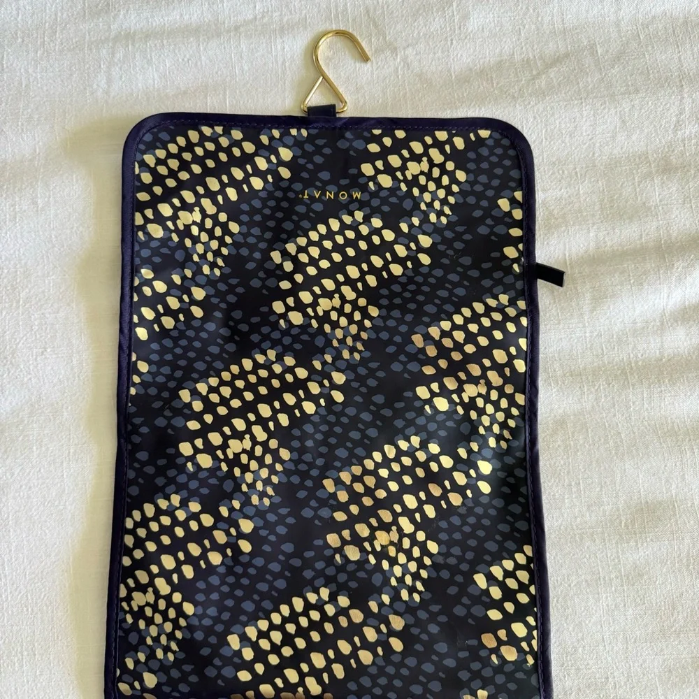 Monat cosmetic travel bags